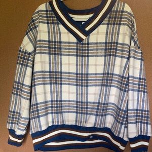 Vintage style plaid pattern sweater